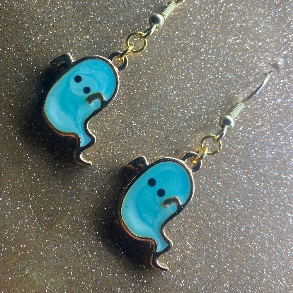 Ghost Earrings - Picture 2 of 2